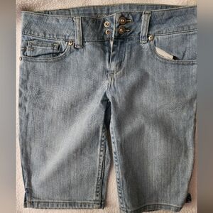 Arizona jeans size 10 1/2 plus shorts